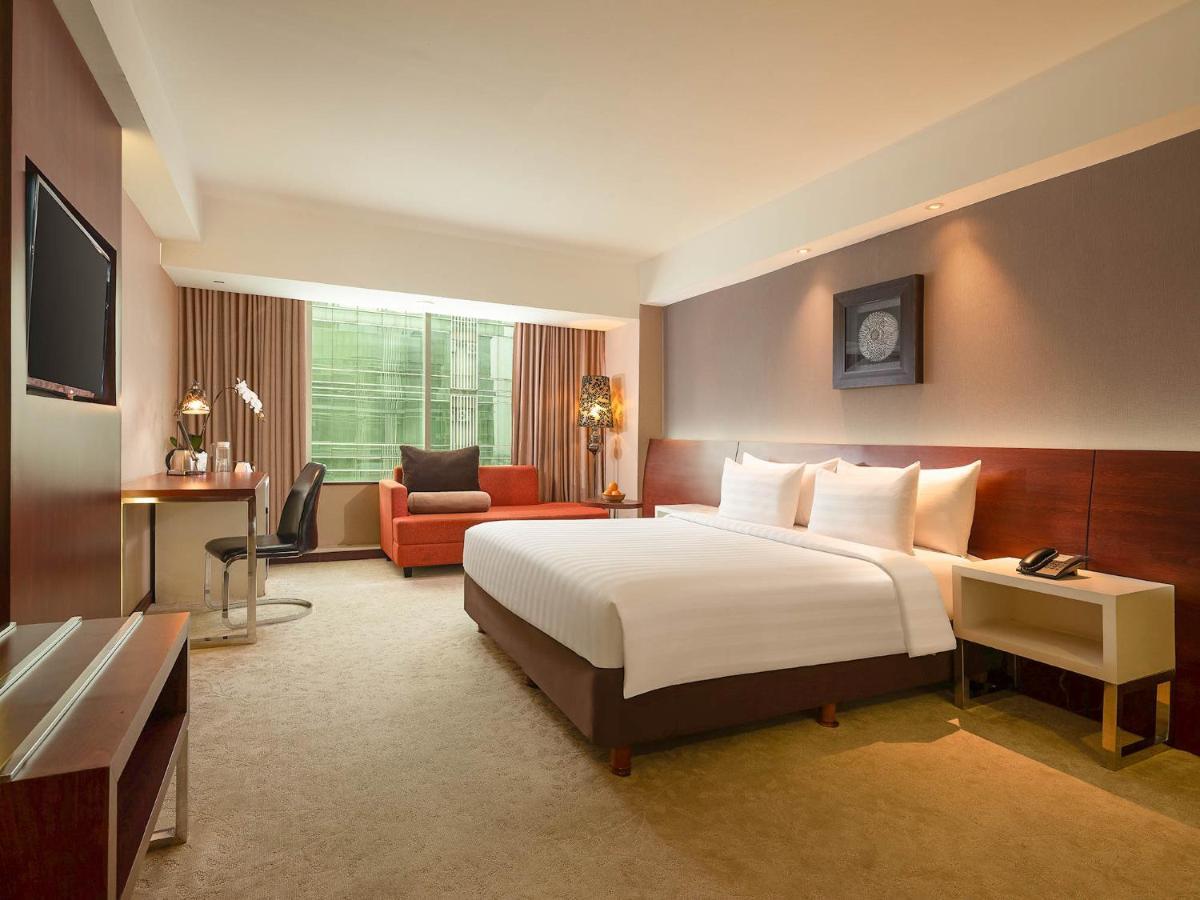The Alana Yogyakarta Hotel And Convention Center Sleman  Exterior photo